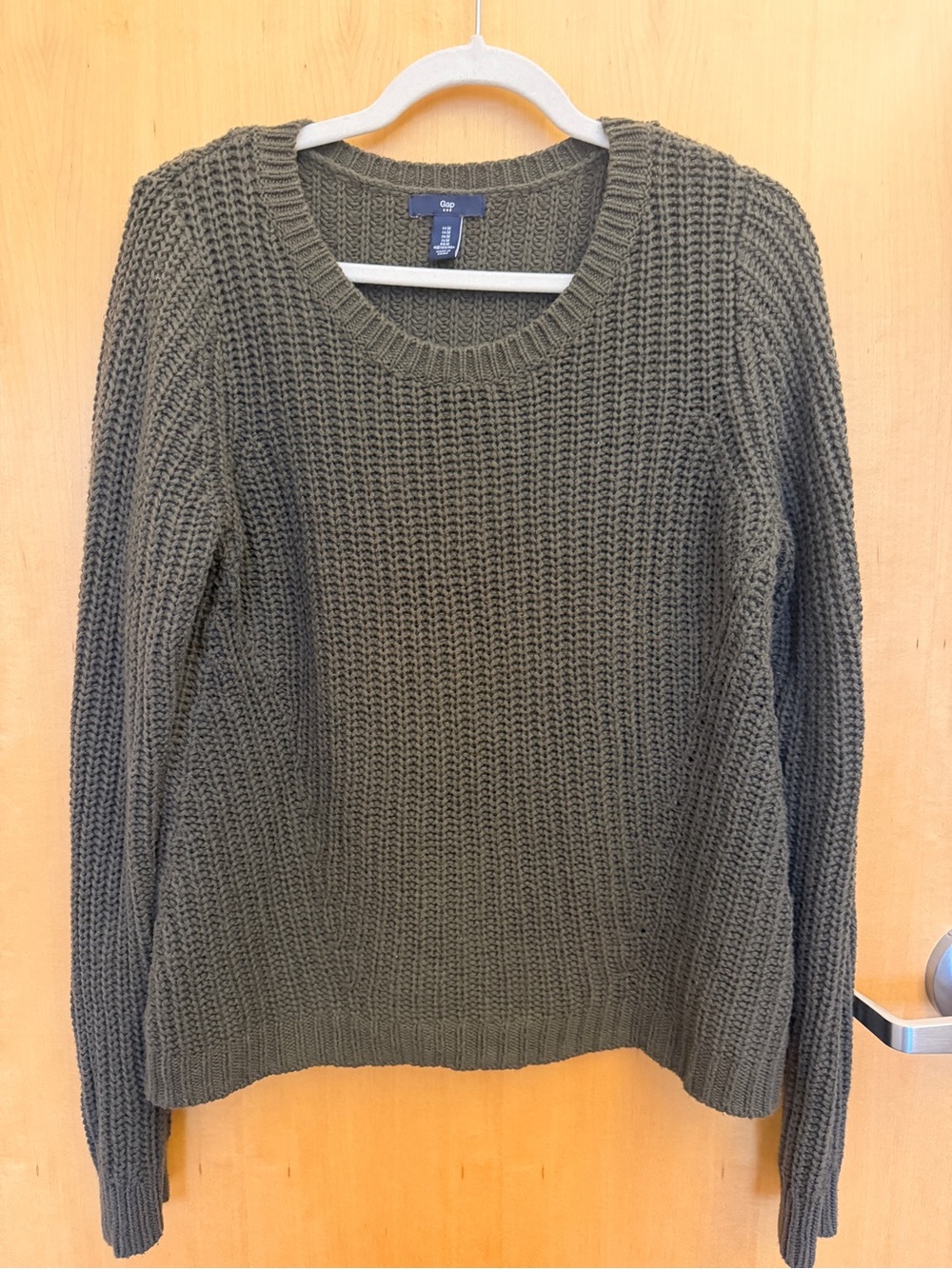Olive green GAP cotton blend sweater size medium.